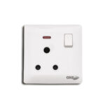 CIP- 15A 3 PIN SOCKET