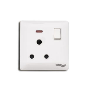 CIP- 15A 3 PIN SOCKET